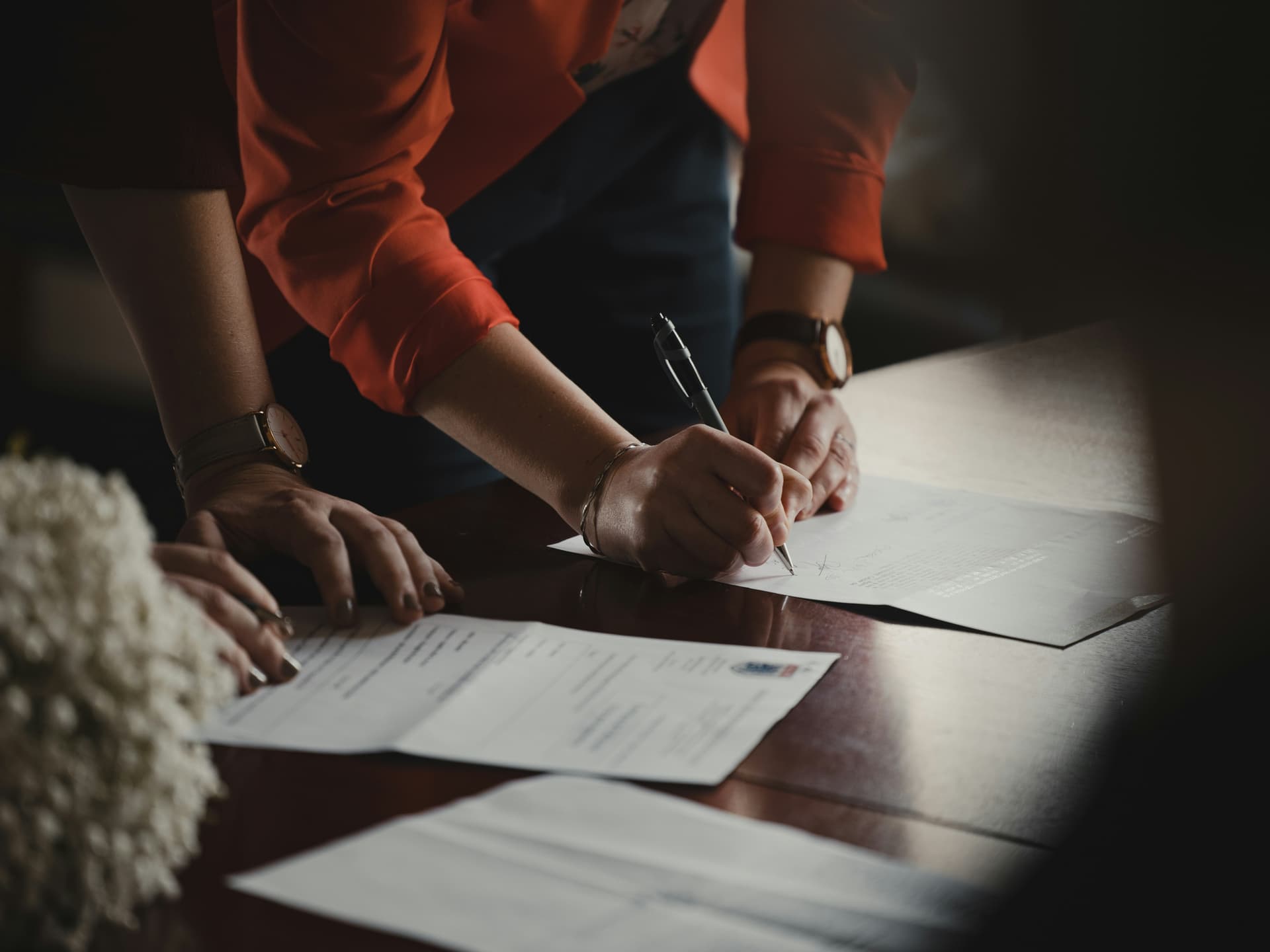 How To Read A Lease Agreement Without A Lawyer (And What To Watch Out For)